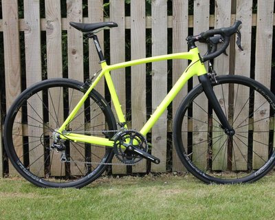 Mango Bikes запускает новый алюминиевый дорожный велосипед Point R 