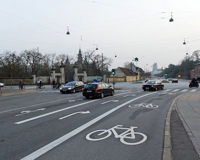 Велосипедные дорожки защищают пешеходов от аварий