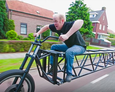 Самый длинный велосипед в мире: видео