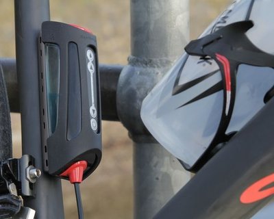 Scottoiler Cycle S1 смажет цепь вашего велосипеда во время езды