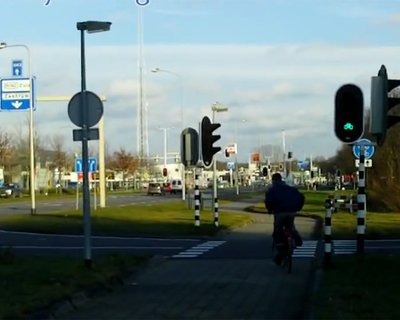 Светофоры в Нидерландах отдают предпочтение велосипедистам