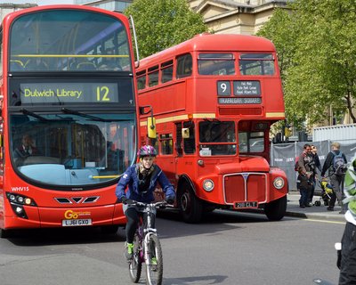 На лондонских автобусах испытают датчики, определяющие приближение велосипедиста