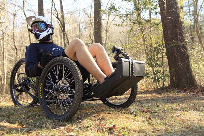 Трёхколёсный велосипед для людей с ограниченными возможностями